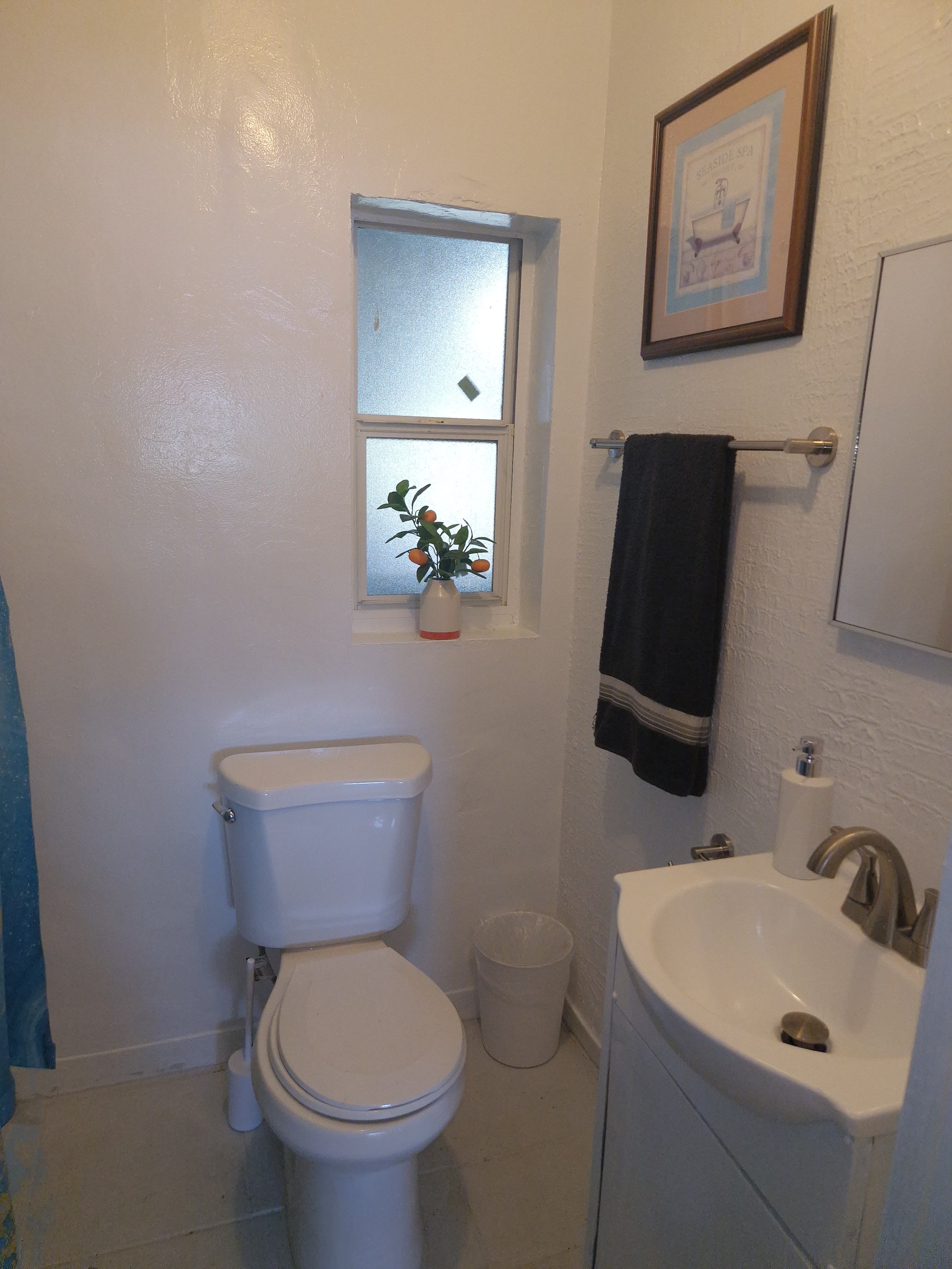 Studio bathroom