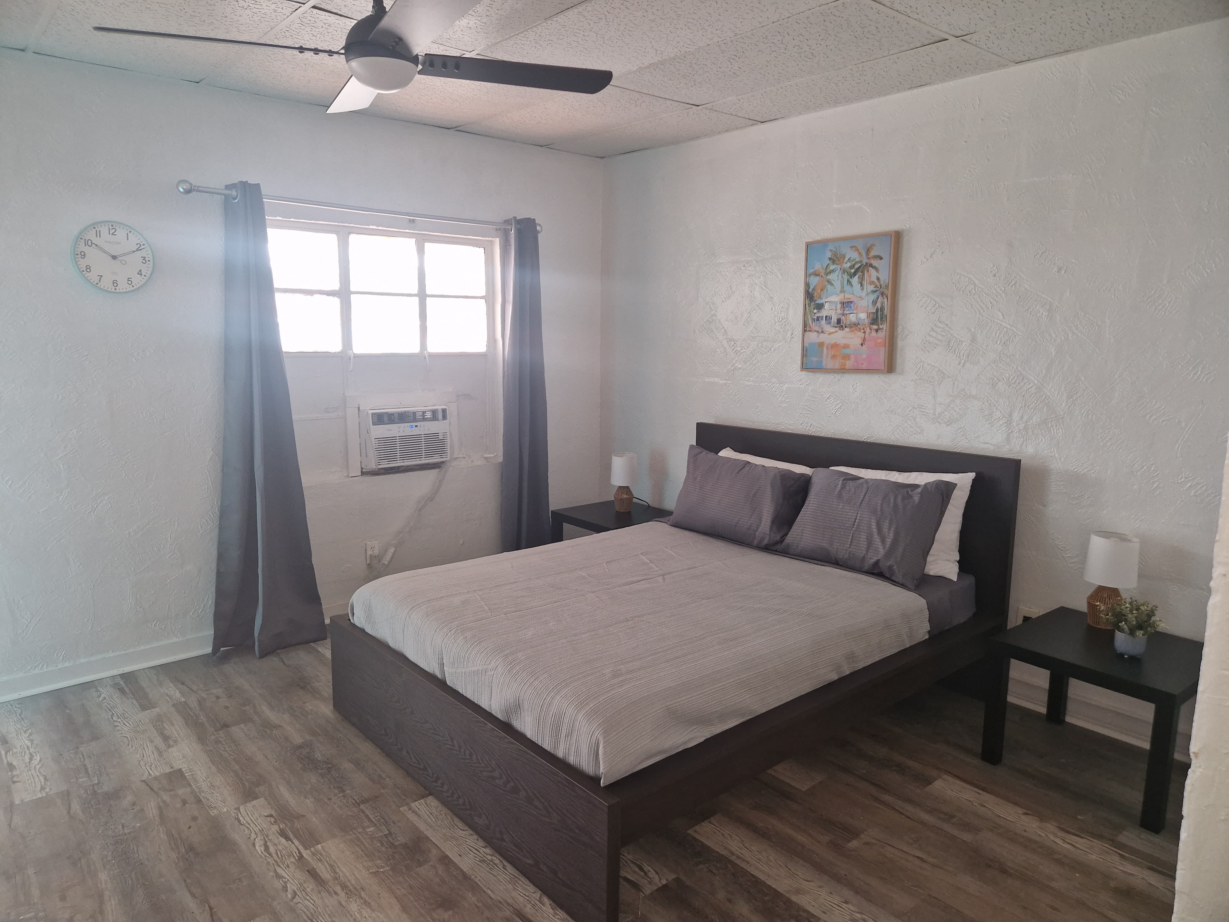 Studio bedroom